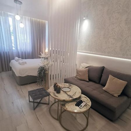 Apartament Lindy V Ateny Zewnętrze zdjęcie